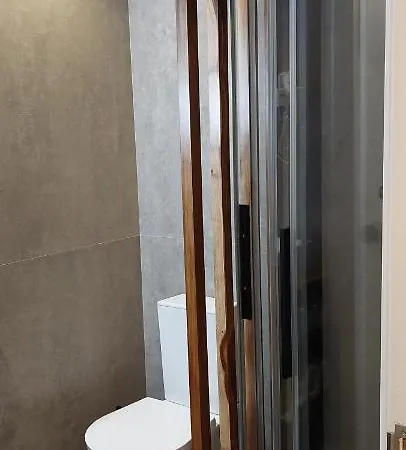 阿马多拉皇宫酒店 2* 阿马多拉